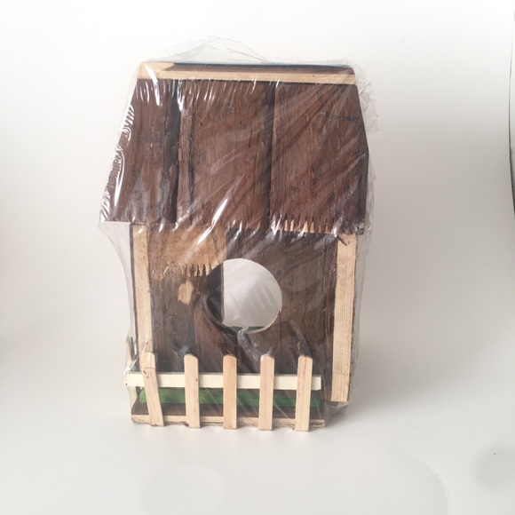 Full Cheeks Small Pet Fir Wood Hideaway & Forage Windmill To Be Fill With Treats - Picture 4 of 12